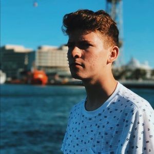 Meet your Posher, Robert